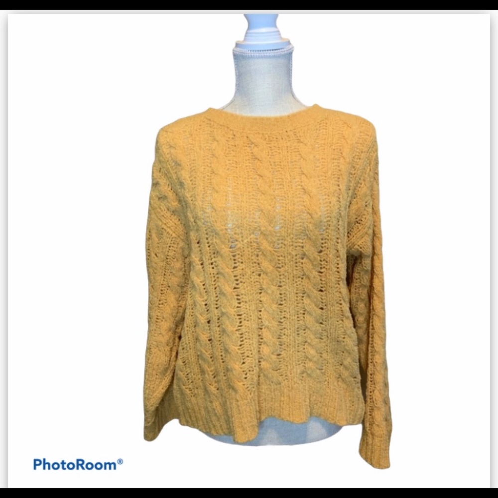 American Eagle Outfitters‎ sweater